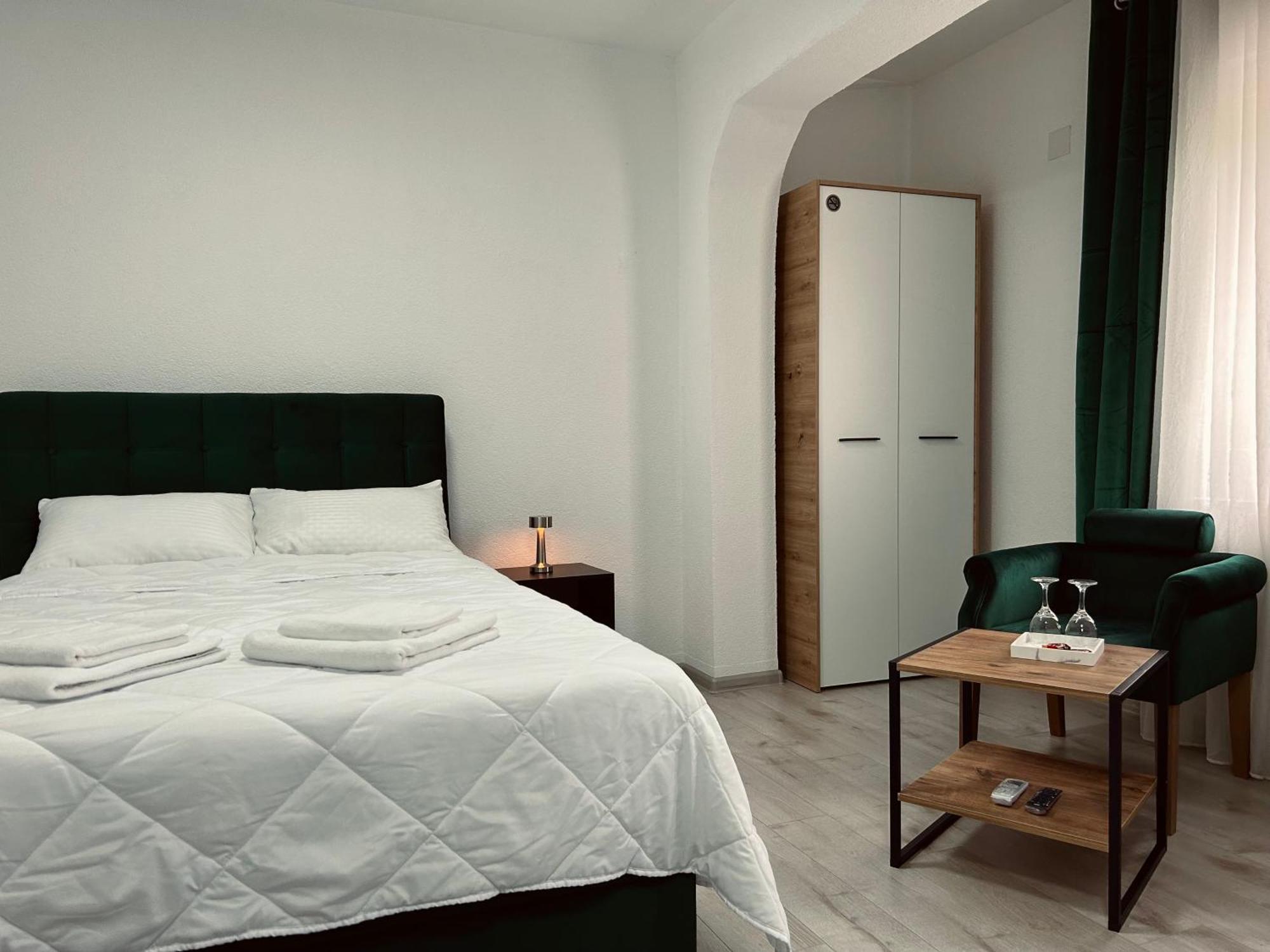 קומאנובו Greenhill Apartments מראה חיצוני תמונה